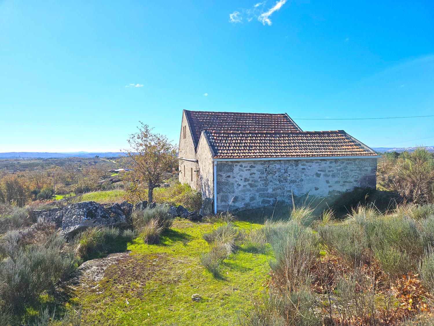  à vendre maison indépendant Donfins Guarda 17