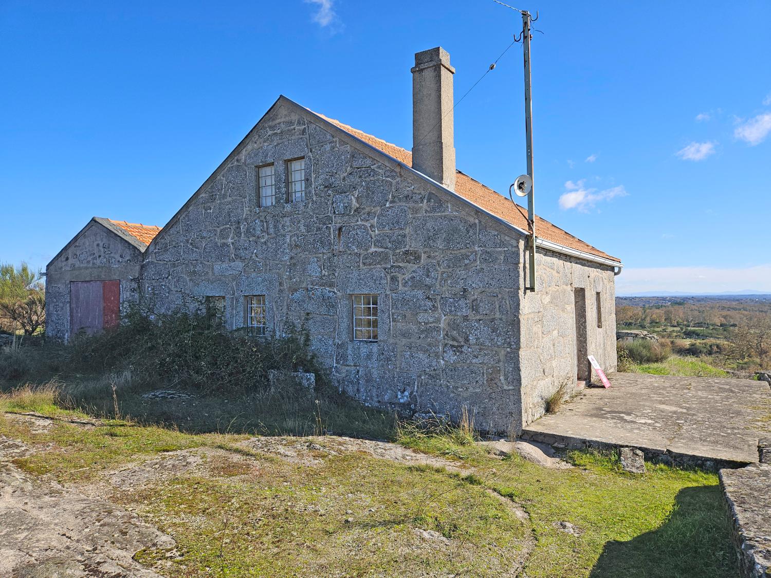  à vendre maison indépendant Donfins Guarda 1