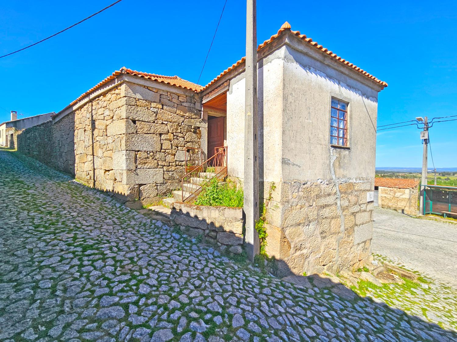 à vendre maison de village Rabaçal Mêda 3