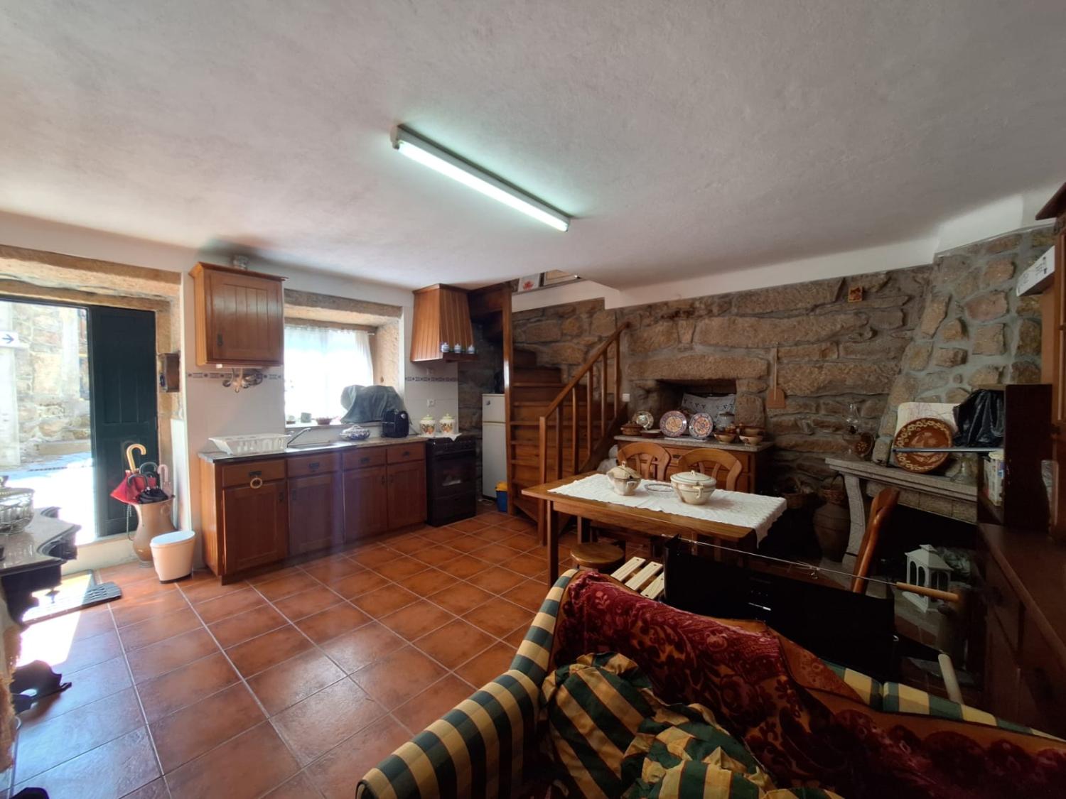  à vendre maison de village Outeiro de Gatos Mêda 4