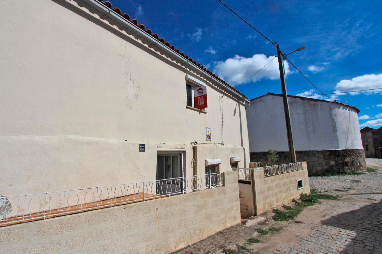 à vendre maison de village Malpartida Almeida 2